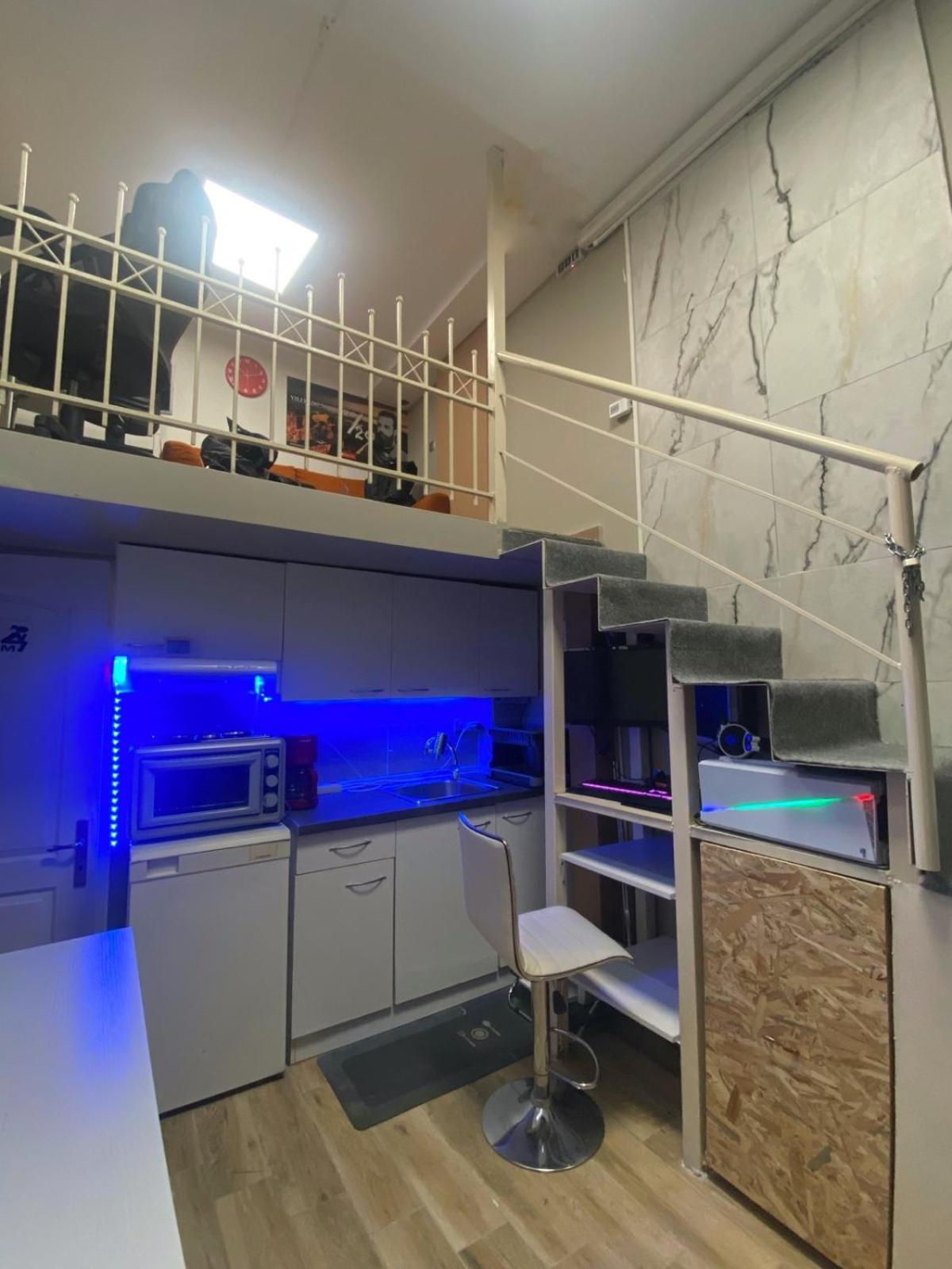 Office Home By Vilfredo Солун Екстериор снимка
